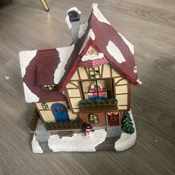 Christmas Village 30 Piece Set - Picture 13 of 16